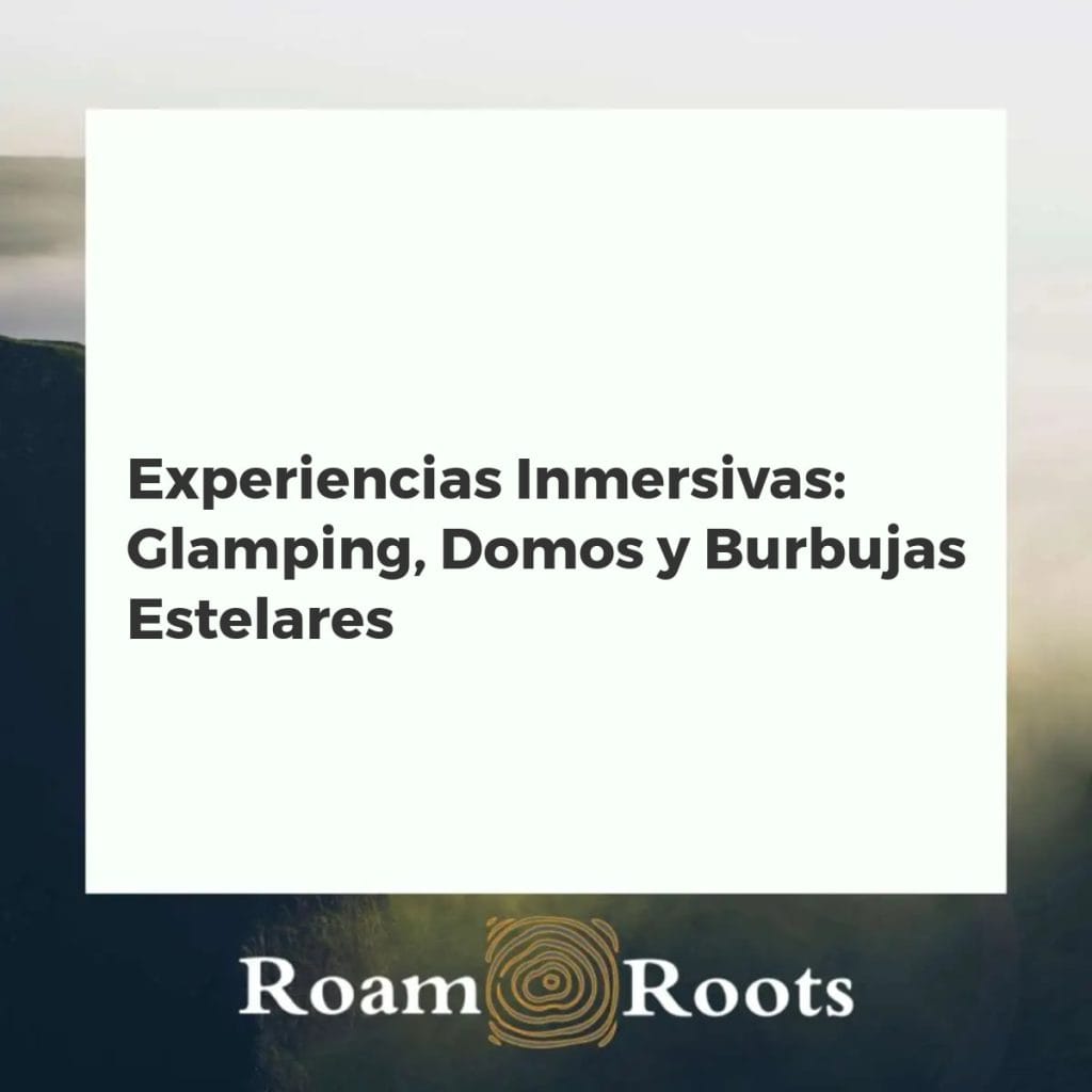 Domo geodésico de lujo bajo un cielo estrellado, con pareja disfrutando de la naturaleza y el confort del glamping.